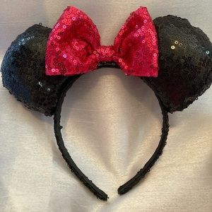 Lightweight Black and Pink Disney ears